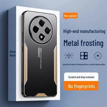 Универсальный защитный чехол с металлическим лезвием для Oppo A3 Pro, A2, A1, A1 Vitality и объектива A58 Oppo A2pro чёрный/золотой