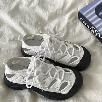 Уродливые милые сандалии на толстой подошве, женские, лето 2024 года, супер-пожарные, в стиле колледжа, полые, римские туфли, обувь знаменитостей в Интернете, дырки, прилив 35