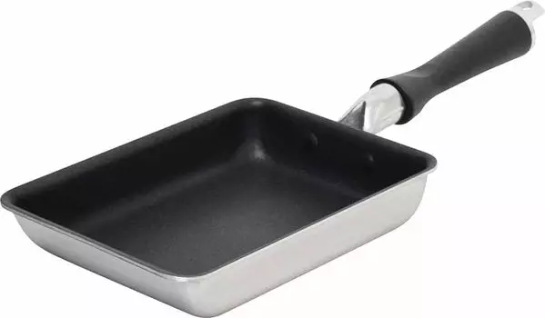 Urushiyama Metal Industry Tamagoyaki 19x14 см с короткой ручкой и легкой конструкцией для удобства использования. Совместимое с тефлоновым платиновым покрытием. Полная структура. серебряный