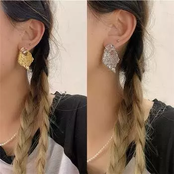 Усовершенствованные серьги с текстурой оловянной бумаги и нестандартной формы, новинка 2024 года, модные серьги и серьги в корейском стиле