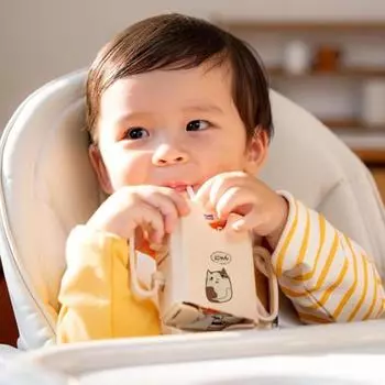 Устойчивый к сдавливанию держатель для пищевых пакетов и коробок с соком, универсальный многоцелевой дизайн, предотвращает беспорядок и помогает самостоятельно есть белый