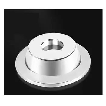 Устройство для снятия защитной бирки, противоугонная бирка, магнитное средство для удаления одежды, устройство для разблокировки жестких бирок