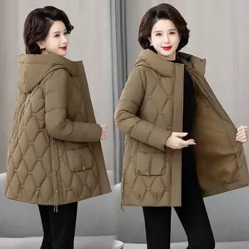 Утепленная куртка для женщин среднего возраста и пожилых людей, утепленная куртка для женщин 2024 года, новинка для мам среднего возраста, зимняя утепленная куртка средней и длинной длины L чёрный