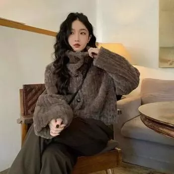 Утепленная меховая куртка женская уличная водолазка с длинным рукавом свободное женское пальто 2024 весна-зима винтажное однотонное теплое женское пальто S коричневый