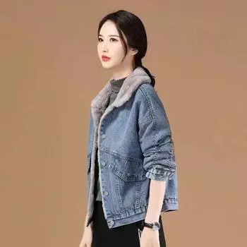 Утолщенная флисовая джинсовая куртка женская 2024 осень-зима корейская версия свободная иностранная вышитая теплая хлопковая куртка S50 kg