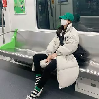 Утолщенная хлебная одежда, одежда с пуховой ватой, новая одежда средней и длинной длины с ватой, женская зимняя корейская версия свободного покроя S recommends 85-55kg чёрный