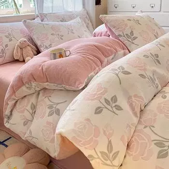 Утолщенный резной молочный флисовый комплект из четырех предметов, флисовое одеяло, простыня из кораллового флиса 1.5m bed