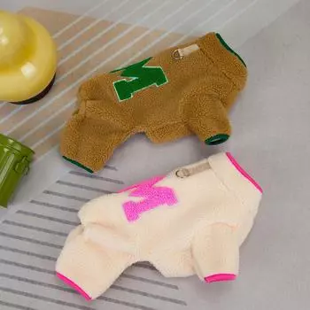 Уютная флисовая одежда для маленьких собак и кошек — теплая и удобная для осени и зимы, размер M, дизайн с четырьмя лапками. M (4-6 kg) светло-желтого