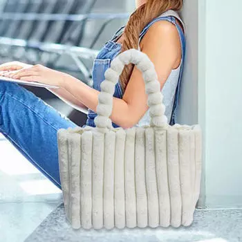 Уютная плюшевая сумка-тоут для женщин — идеальный вариант для повседневных поручений белый