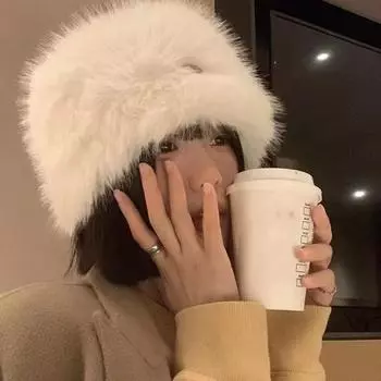 Уютная стильная осенне-зимняя женская плюшевая шапка, теплая и легкая ветрозащитная шляпа-ведро с искусственным мехом, утолщенная шапка с защитой ушей M кофейный