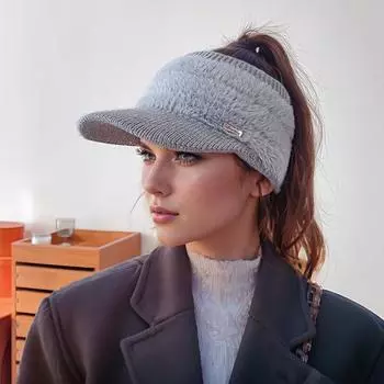 Уютная трикотажная кепка с козырьком на флисовой подкладке для женщин - теплая зимняя велосипедная шапка с защитой ушей серый