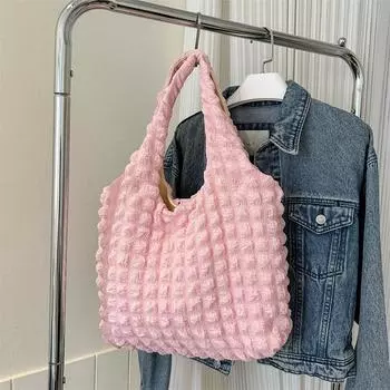 В этом году популярная мода простая темпераментная сумка для поездок на работу плиссированная женская сумка через плечо под мышкой 2024 года портативная сумка-ведро прилив чёрный