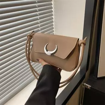 В этом году популярная сумка женская весна-лето 2024 мода новая нишевая мода текстура подмышечная сумка сумка-мессенджер на одно плечо прилив чёрный