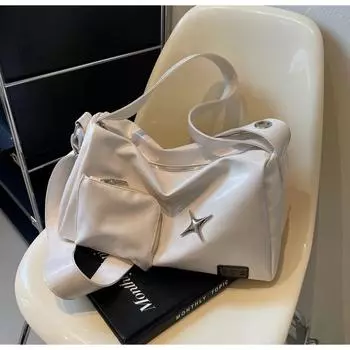 В этом году популярная женская сумка Boston большого объема 2024 года, новая повседневная сумка-мессенджер с подушкой на осень и зиму чёрный