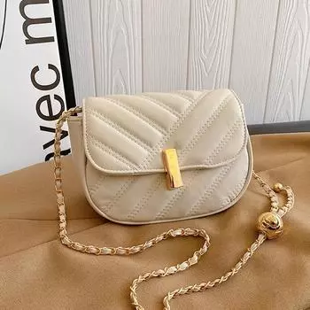 В этом году популярная женская сумка подмышкой 2024 года, новая простая и универсальная сумка-мессенджер через цепочку, модная однотонная маленькая квадратная сумка чёрный