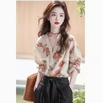В этом году популярны маленькие топы, красивые маленькие рубашки, новая шикарная рубашка с длинными рукавами и V-образным вырезом для женщин начала осени S