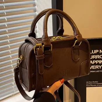 В этом году популярны небольшие сумки женские осенне-зимние универсальные 2024 новые ретро модные сумки через плечо переносные сумки-подушки коричневый