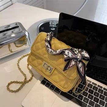 В этом году популярные маленькие сумки для женщин осень 2024 новая модная универсальная сумка-мессенджер с цепочкой из бриллиантов портативная маленькая квадратная сумка зелёный