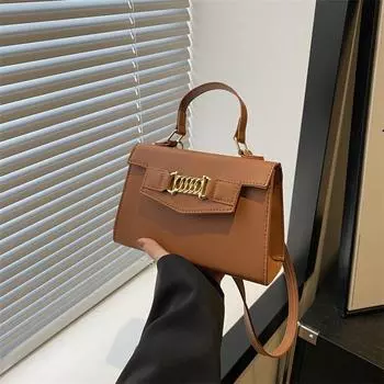 В этом году популярные женские сумки 2024 года, весна, новая мода, иностранная текстура, нишевая сумка-мессенджер, однотонная сумка чёрный