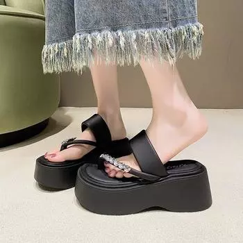 Вьетнамки женские модная верхняя одежда осень 2024 новая корейская версия модные стразы носок толстая подошва классные тапочки женские 35 серебряный