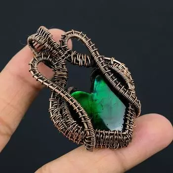 В форме сердца зеленая вспышка лабрадорит драгоценный камень медная проволока обернутая ювелирная подвеска ручной работы 2.55 Inches зелёный
