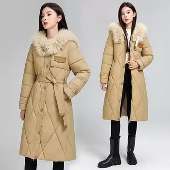 В моде пуховая одежда выше колена, средней и длинной длины, с закрытой талией и тонкой, утолщенная куртка, пальто, женская M