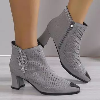 В осенне-зимней обуви удобные женские сапоги с большим острым толстым каблуком и полой сеткой 35 чёрный