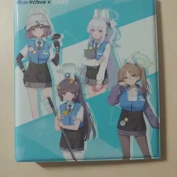 В продаже появились коллекционные книги Blue Archive Gs25 и прозрачные папки Saki.