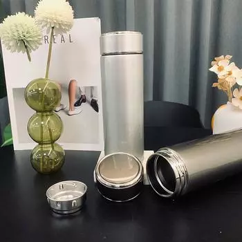 Вакуумная колба из нержавеющей стали. Деловые подарки должны сохранять холод и тепло по номинальной стоимости с портативной подарочной коробкой, чтобы родители могли руководить ими. 480ml