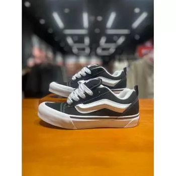 Vans [Vans] Детские новые школьные кроссовки черные Vn000cyu6bt blacks/190