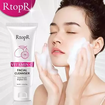 VC Очищающее средство для лица Глубокое очищение Отшелушивающее Увлажнение и осветление цвета лица Кожа чистая и гладкая 1pcs