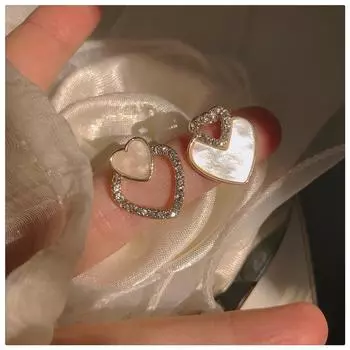 Вечерние блестящие серьги для ночного клуба. Новые корейские серьги. Серьги с сердечками. Роскошные серьги для девочек. Очаровательные сексуальные студенческие серьги. Серьги с висячими кисточками. белый