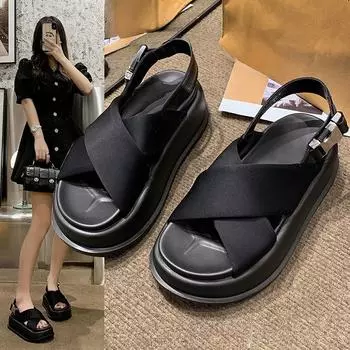 Вечерние босоножки в римском стиле на покатом каблуке 35 чёрный