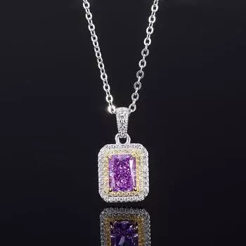 Ведущий ювелирных онлайн-трансляций Подвеска с бриллиантом высокой чистоты с разделением цвета