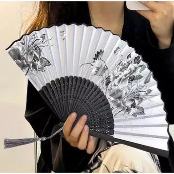 Веер для свадьбы Подарки для гостей Веер для дома из бамбука Деревянная ручка Ткань Дешевый складной Fecher Crafts Китайские товары
