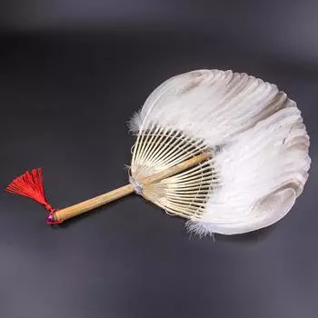 Веер с белыми перьями. Веер Kongming. Веер с перьями в древнем стиле. Детский веер. Веер для выступлений на сцене. белый
