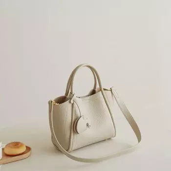 Vegetable Basket Bucket Bag Women 2025 New High-Grade Niche Design Shoulder Messenger Bag Large Capacity Handbag Rice White