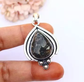Великолепный кулон с агатом Туррителла Кулон с агатом Туррителла ручной работы из серебра 925 пробы