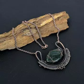 Великолепный зеленый нефритовый драгоценный камень ручной работы из медной проволоки, ювелирные изделия, красивое ожерелье для женщин 18 Inches With Adjustable зелёный