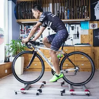 Велосипедный роллерный тренажер Стойка Велосипед Велотренажер для тренировок в помещении Бесшумный Складной тренажер Алюминиевый сплав Для горного велосипеда Шоссейного велосипеда 51 * 19,7 дюйма