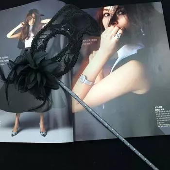 Венецианская принцесса маскарадная маска ручная боковая цветочная полупрозрачная перьевая лилия маска кружевная маска для вечеринки представление карнавал косплей чёрный