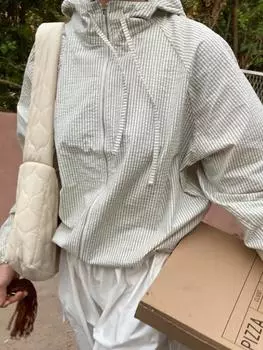 Верхняя одежда с капюшоном и защитой от солнца для женщин в Корейском стиле 2024 года, новый свободный дизайн, ретро-полосатый кардиган на молнии с завязками на шнурке All yards синий