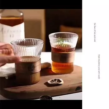 Вертикальная зернистая чашка из боросиликатного стекла с толстым дном для чая и кофе с высоким уровнем поверхности и изоляцией из древесной стружки 401-500ml прозрачный