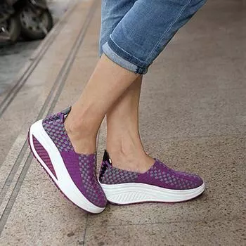 Весенне-летние модные кроссовки, женские повседневные туфли 4 см, увеличивающие рост, на толстой подошве 35 розовый