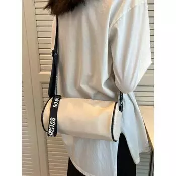 Весенне-летняя цилиндрическая сумка с широким плечевым ремнем для женщин 2024 года, новая повседневная спортивная сумка через плечо большой вместимости для поездок на работу из нейлоновой ткани