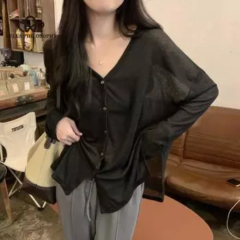 Весенне-летняя корейская версия, универсальный свободный дизайн с V-образным вырезом, тонкий солнцезащитный кардиган, женский топ с длинными рукавами onesize чёрный