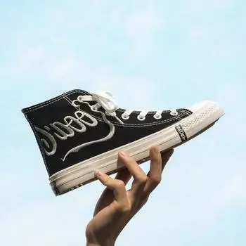 Весенне-летняя мужская обувь с вышивкой. Высокие парусиновые туфли для студентов-мужчин. Корейская версия универсальных ретро-кроссовок в гонконгском стиле. 39