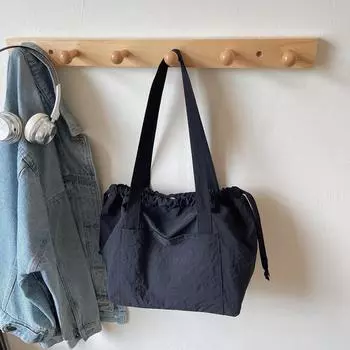 Весенне-летняя нейлоновая сумка женская новая повседневная универсальная наплечная сумка большой вместимости для поездок на работу чёрный