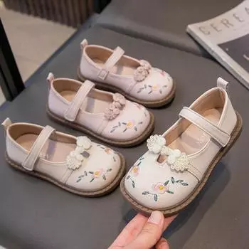Весенне-осенние популярные кожаные туфли с круглым носком для девочек и цветочной вышивкой в китайском стиле 21