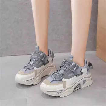 Весенне-осенний новый стиль, дышащая модная студенческая обувь на толстой подошве для спорта и отдыха, подходящая по цвету обувь 36